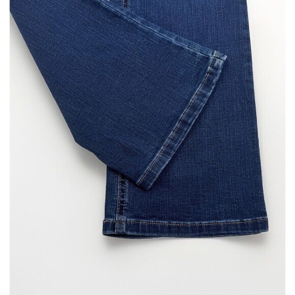 Maurices Jeans Womens 8 Mid Rise Baby Bootcut Dark Blue Stretch Measures 31 x 30 - Picture 5 of 7